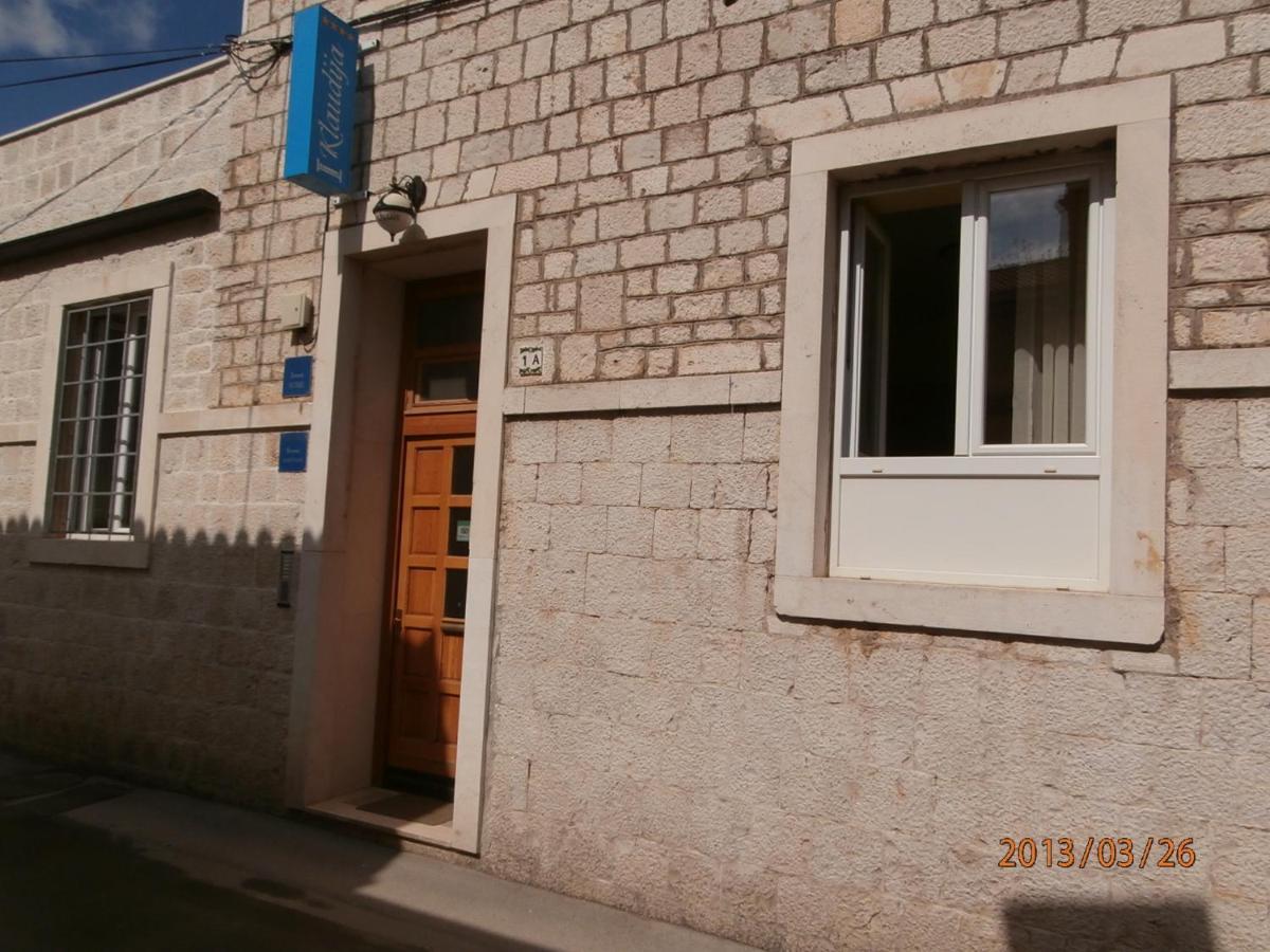 Guest House Klaudija Trogir Exterior foto