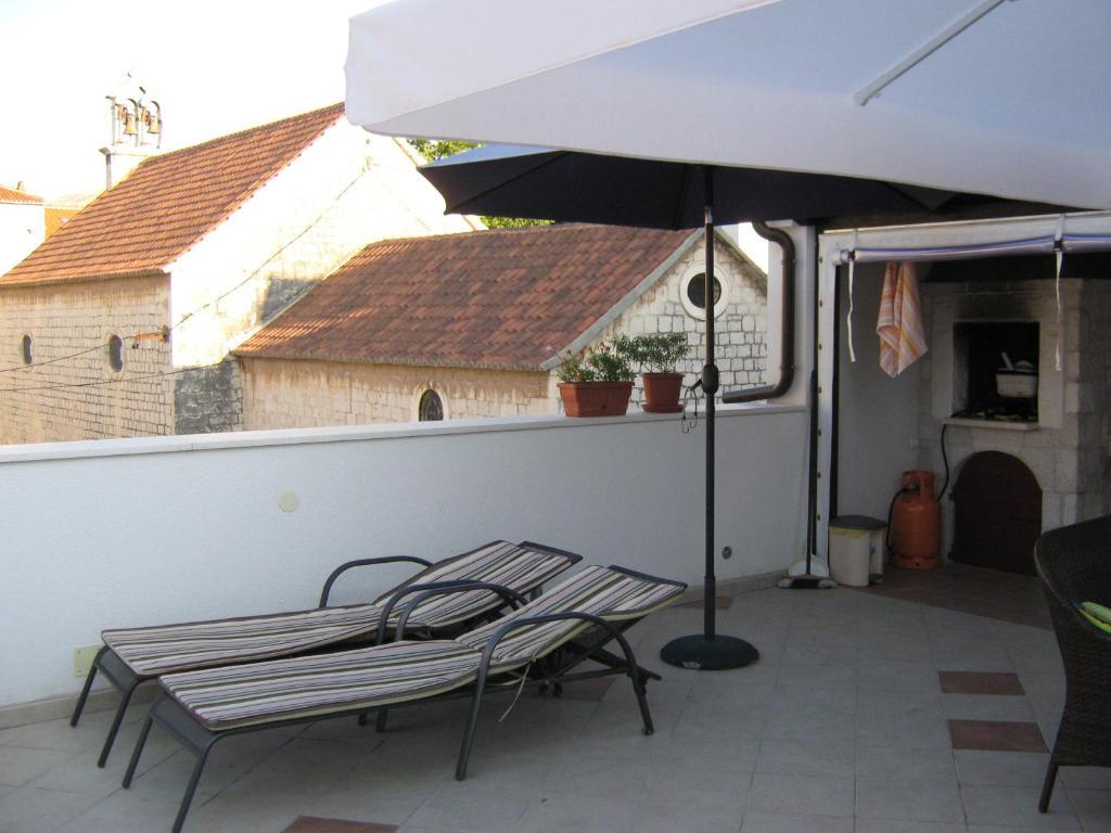 Guest House Klaudija Trogir Exterior foto